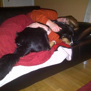 Paul 14: am liebsten schlafe ich aber bei Mama auf dem Sofa...