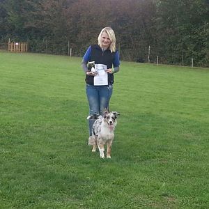 1. Platz beim Hunderennen :)